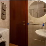 Airport-Blue Pool-Free Check In Shuttle -Air Cond-Wi Fi-Wash Machine-Parking-All Included In Price *