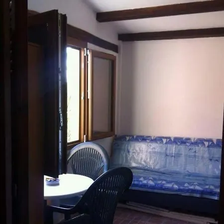 Airport-free Shuttle Night-pool Azzurro Wi Fi Air Cond Wash Machine Parking Included In Price Olbia