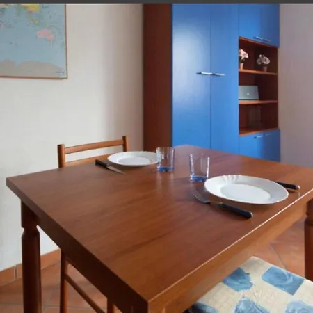 Airport-free Shuttle Night-pool Azzurro Wi Fi Air Cond Wash Machine Parking Included In Price Appartement Olbia