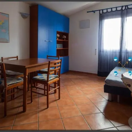 Airport-free Shuttle Night-pool Azzurro Wi Fi Air Cond Wash Machine Parking Included In Price Appartement Olbia