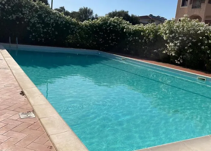 Airport-free Shuttle Night-pool Azzurro Wi Fi Air Cond Wash Machine Parking Included In Price Apartament Olbia
